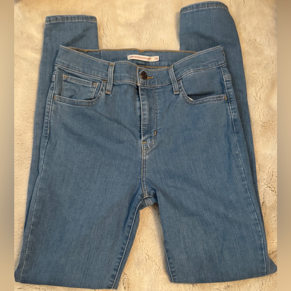 720 Levi Strauss High Rise Super Skinny Stretch Jeans